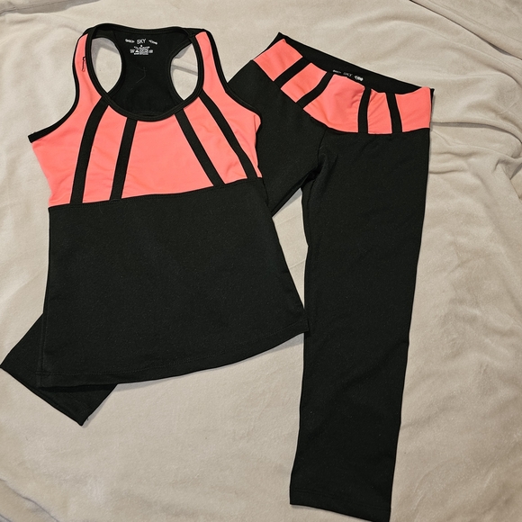 Workout Set - Picture 3 of 3